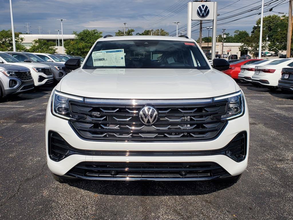 2026 Volkswagen Atlas Cross Sport SEL R-Line Black