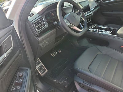 2026 Volkswagen Atlas Cross Sport SEL R-Line Black