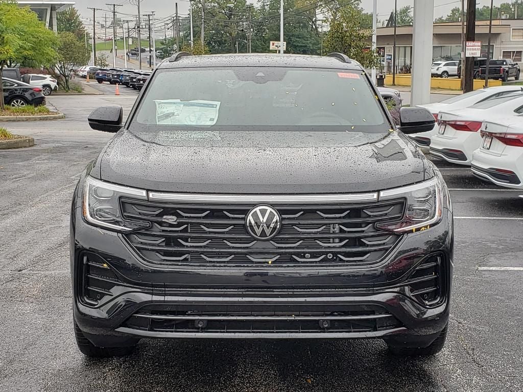 2026 Volkswagen Atlas Cross Sport SEL R-Line Black