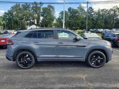 2026 Volkswagen Atlas Cross Sport SEL R-Line Black