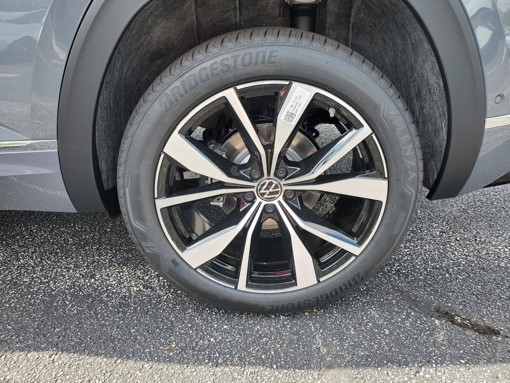 2026 Volkswagen Atlas Cross Sport SEL Premium R-Line