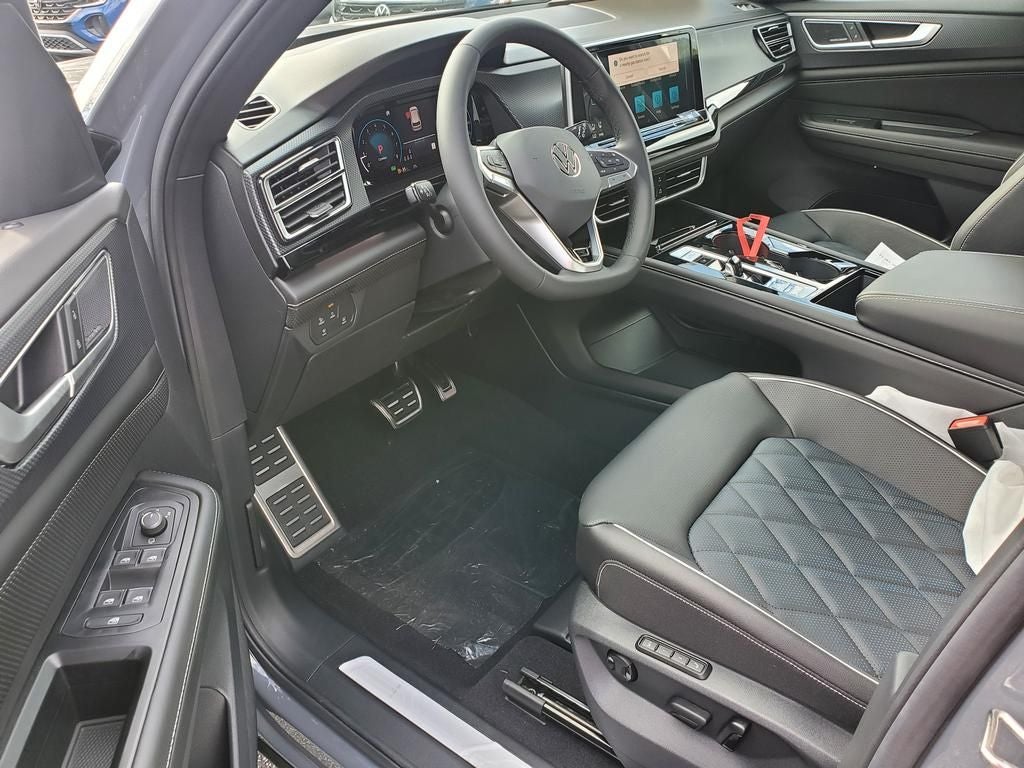 2026 Volkswagen Atlas Cross Sport SEL Premium R-Line
