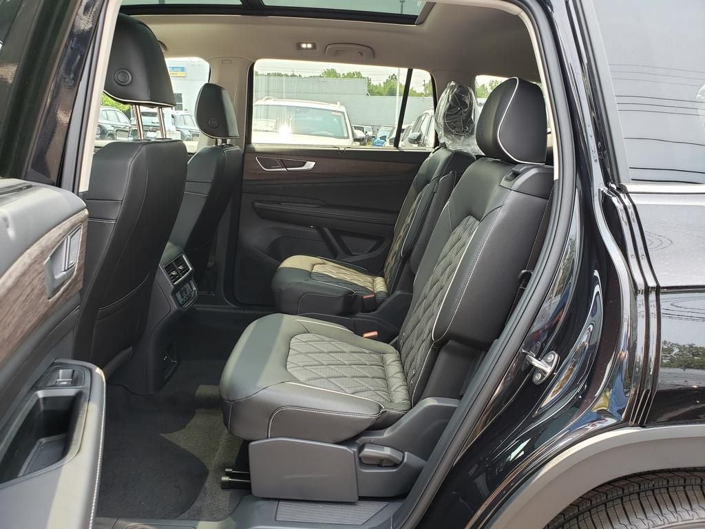 2026 Volkswagen Atlas SEL Premium R-Line
