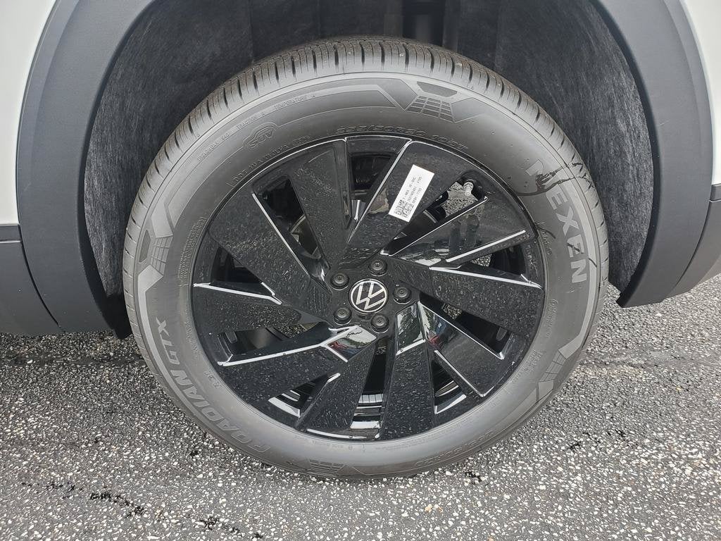 2026 Volkswagen Atlas Cross Sport SE w/Technology