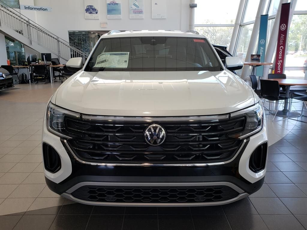 2026 Volkswagen Atlas Cross Sport SE w/Technology