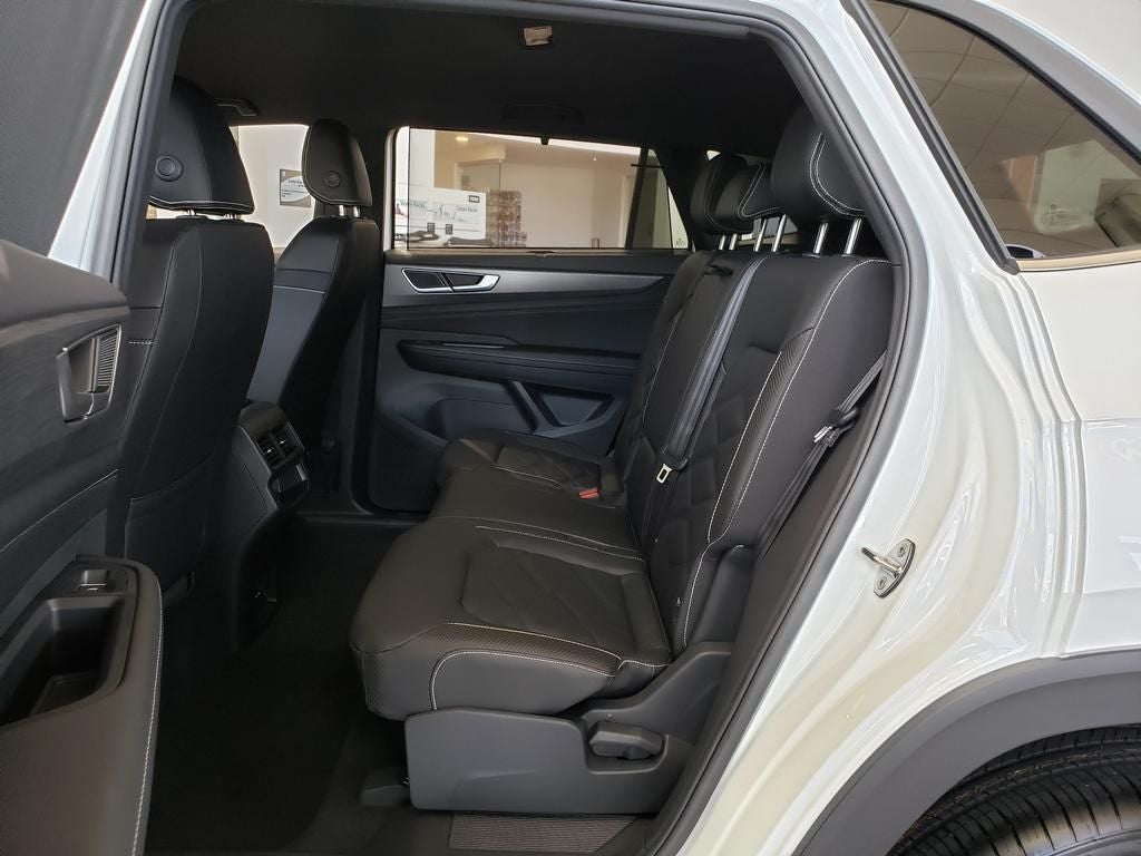 2026 Volkswagen Atlas Cross Sport SE w/Technology
