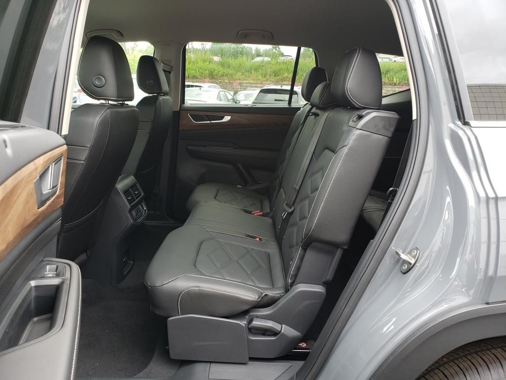 2026 Volkswagen Atlas SE w/Technology