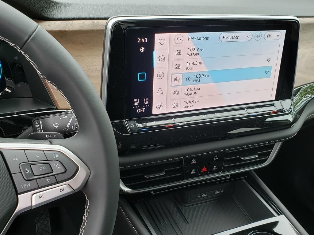 2026 Volkswagen Atlas SE w/Technology