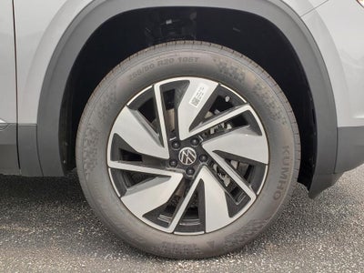 2026 Volkswagen Atlas SE w/Technology