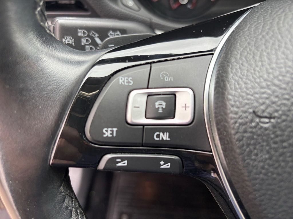 2020 Volkswagen Passat 2.0T R-Line