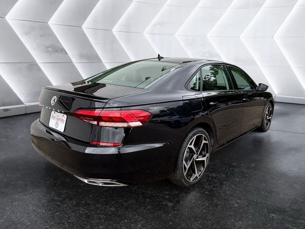 2020 Volkswagen Passat 2.0T R-Line