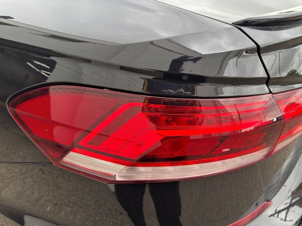 2020 Volkswagen Passat 2.0T R-Line