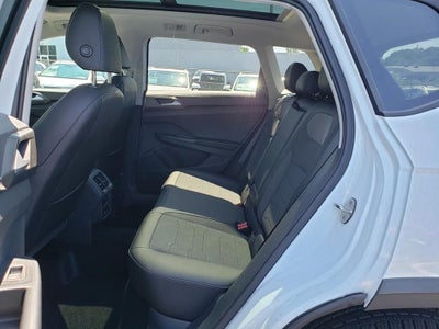 2026 Volkswagen Taos 1.5T SE Black