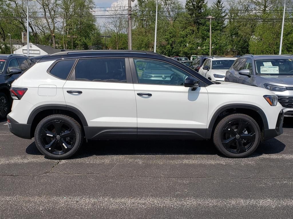 2026 Volkswagen Taos 1.5T SE Black