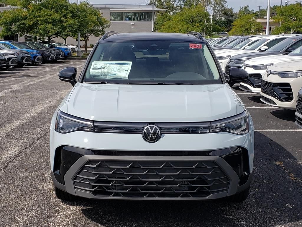 2027 Volkswagen Taos 1.5T SE Black
