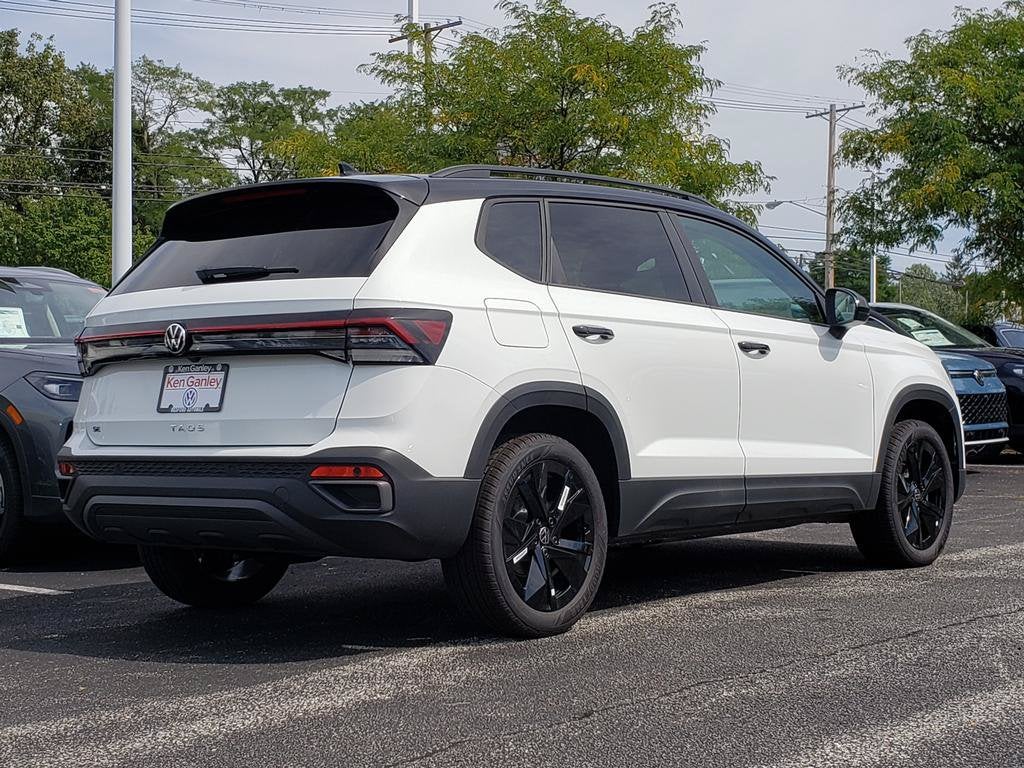 2027 Volkswagen Taos 1.5T SE Black