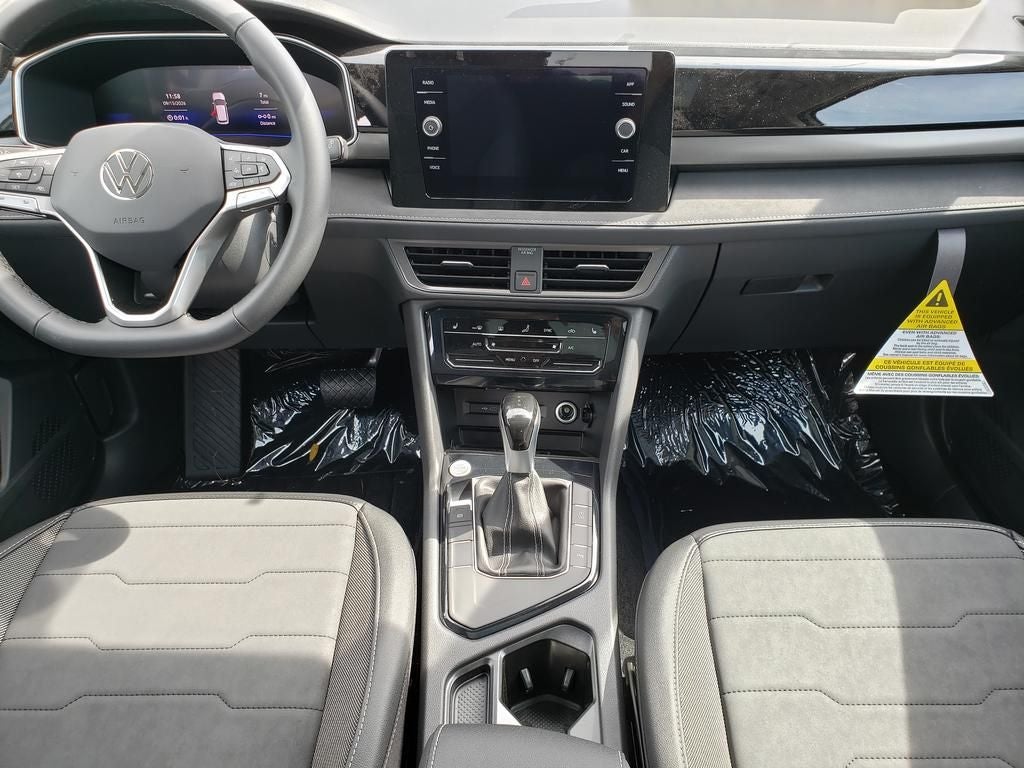 2027 Volkswagen Taos 1.5T SE Black