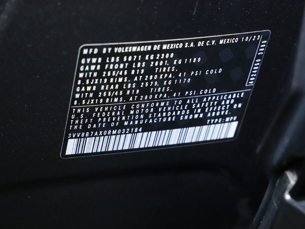 2024 Volkswagen Tiguan 2.0T SE R-Line Black