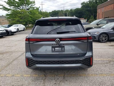 2026 Volkswagen Tiguan 2.0T SE R-Line Black
