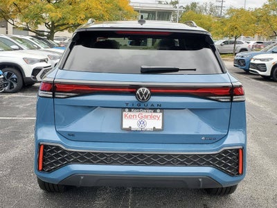 2026 Volkswagen Tiguan SE R-Line Black