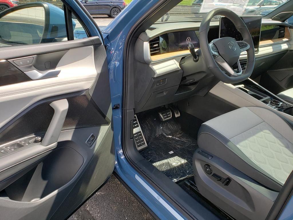 2026 Volkswagen Tiguan SEL R-Line Turbo