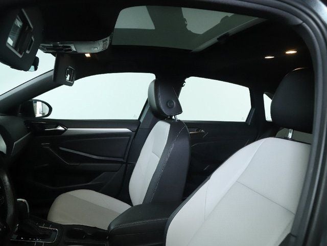 2021 Volkswagen Jetta R-Line