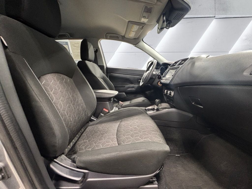 2025 Mitsubishi Outlander Sport 2.0 ES