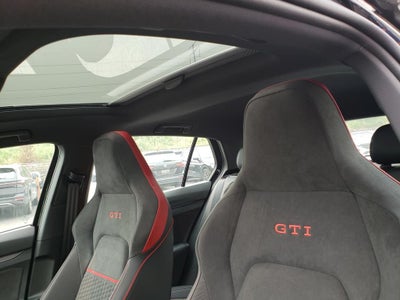 2026 Volkswagen Golf GTI SE