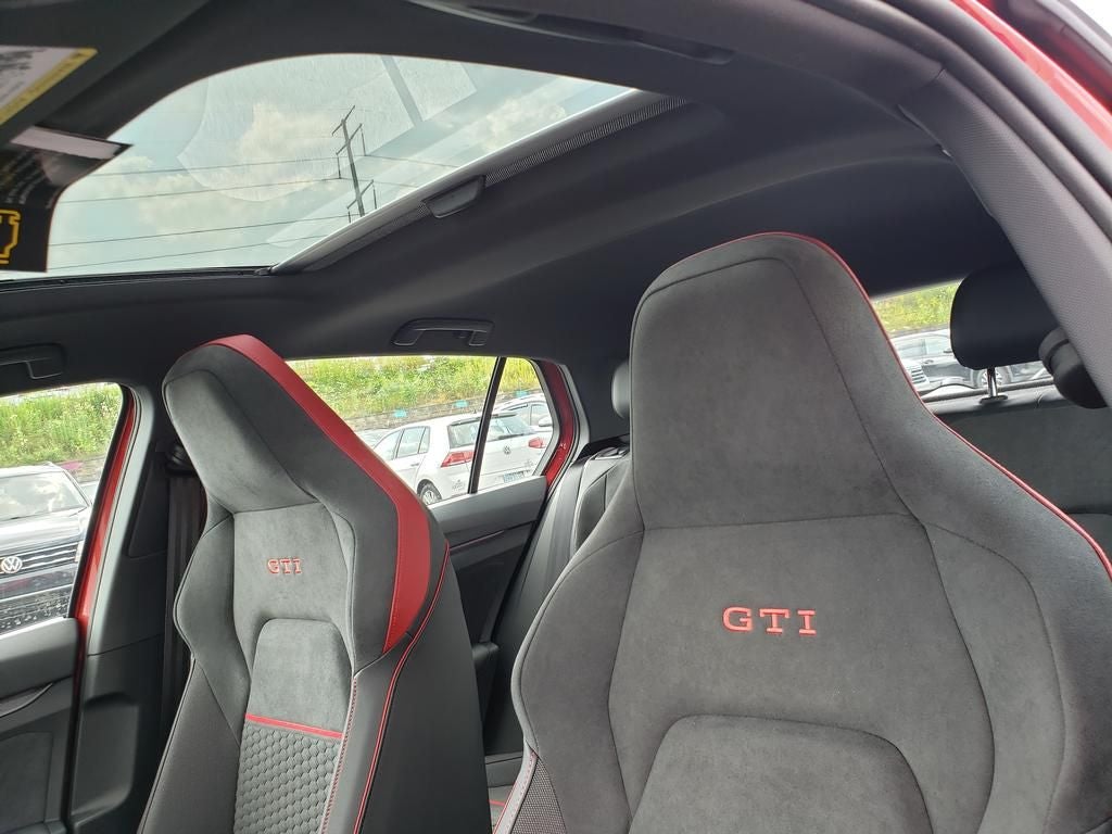 2026 Volkswagen Golf GTI SE