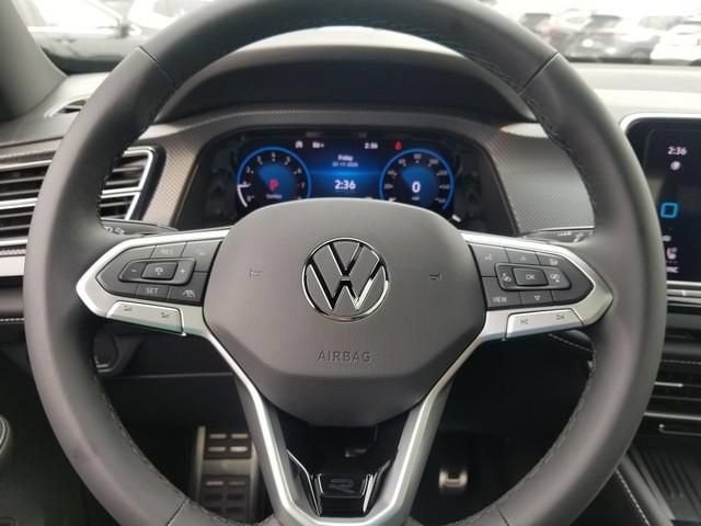 2026 Volkswagen Atlas Cross Sport 2.0T SEL R-Line Black