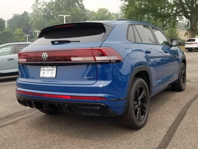 2026 Volkswagen Atlas Cross Sport 2.0T SEL R-Line Black