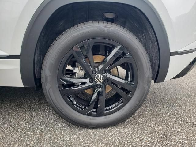 2026 Volkswagen Atlas Cross Sport 2.0T SEL R-Line Black