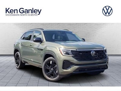 2026 Volkswagen Atlas Cross Sport 2.0T SEL R-Line Black