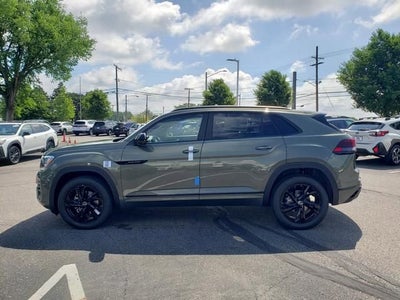2026 Volkswagen Atlas Cross Sport 2.0T SEL R-Line Black