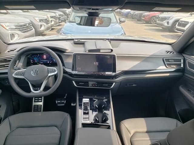 2026 Volkswagen Atlas Cross Sport 2.0T SEL R-Line Black