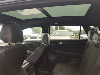 2026 Volkswagen Atlas Cross Sport 2.0T SEL R-Line Black