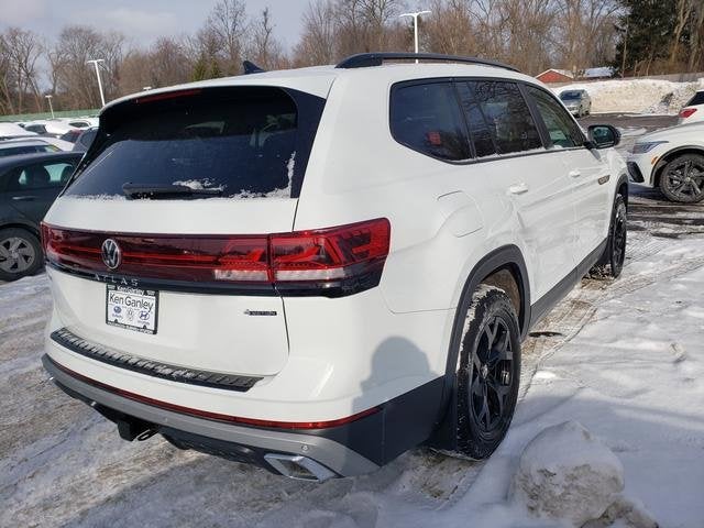 2024 Volkswagen Atlas 2.0T Peak Edition SE w/Technology