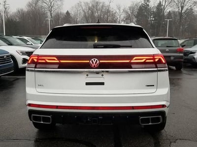 2026 Volkswagen Atlas Cross Sport 2.0T SEL Premium R-Line
