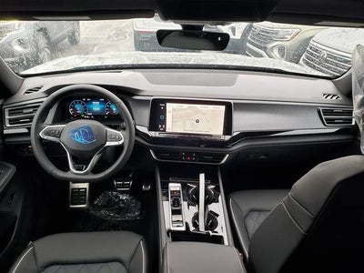 2026 Volkswagen Atlas Cross Sport 2.0T SEL Premium R-Line