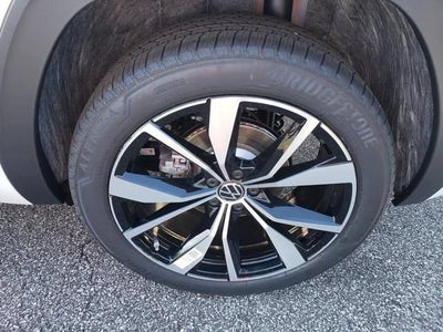 2026 Volkswagen Atlas Cross Sport 2.0T SEL Premium R-Line