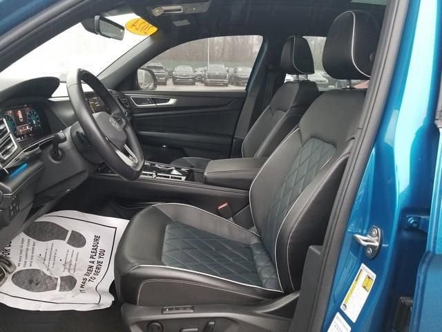 2024 Volkswagen Atlas Cross Sport 2.0T SEL Premium R-Line