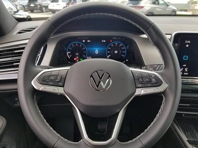 2026 Volkswagen Atlas Cross Sport 2.0T SE w/Technology