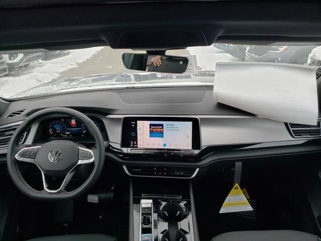 2026 Volkswagen Atlas Cross Sport 2.0T SE w/Technology