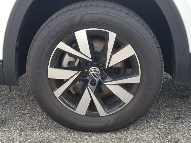 2023 Volkswagen Atlas Cross Sport 2.0T SE