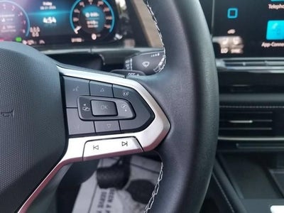 2024 Volkswagen Atlas 2.0T SE