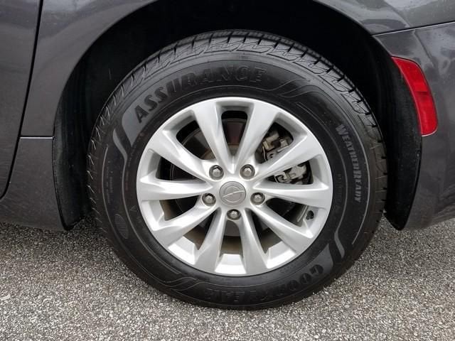 2019 Chrysler Pacifica Touring L