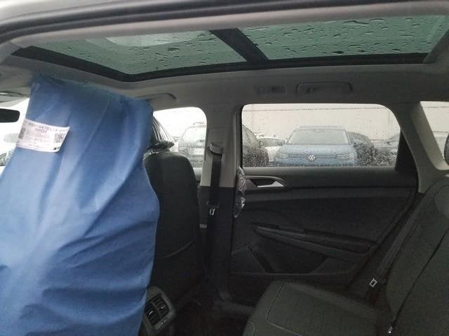 2026 Volkswagen Taos SE Black