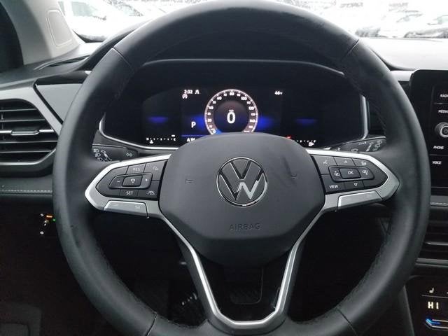 2026 Volkswagen Taos SE Black