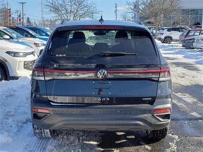 2026 Volkswagen Taos SE Black