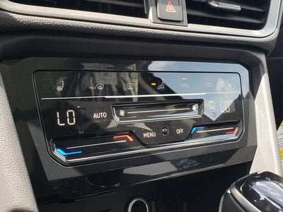 2026 Volkswagen Taos SE Black